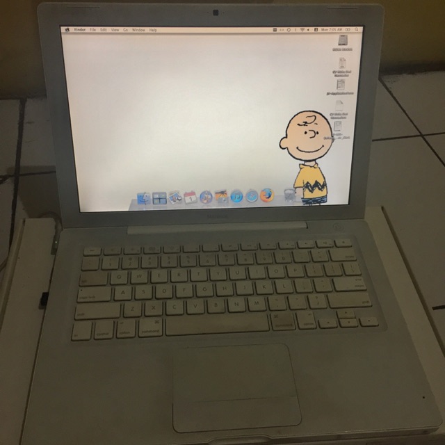 Macbook White 13” 2008