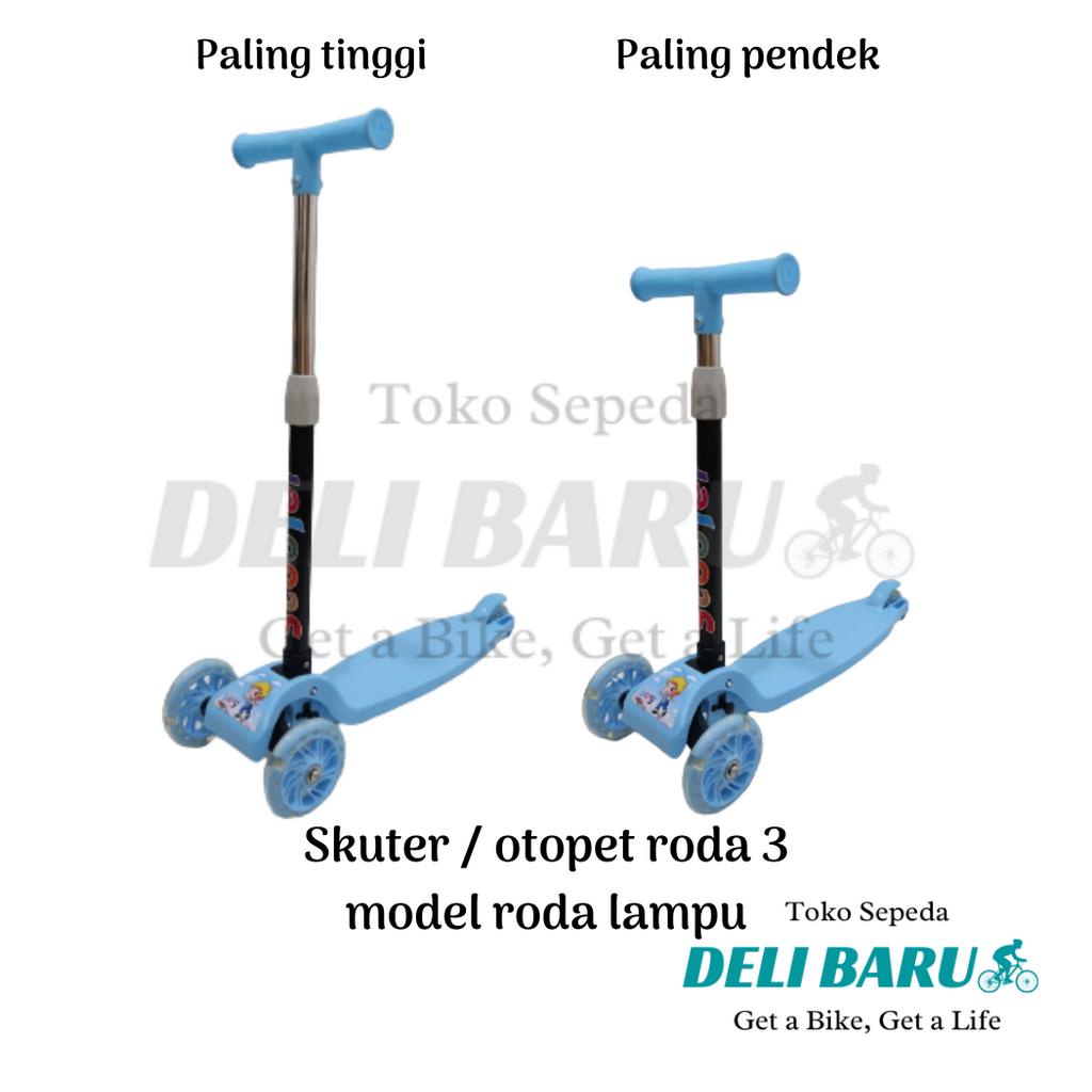 Skuter otopet anak model roda lampu nyala pink dan biru muda