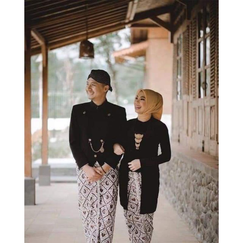 kebaya plus beskap solo polos