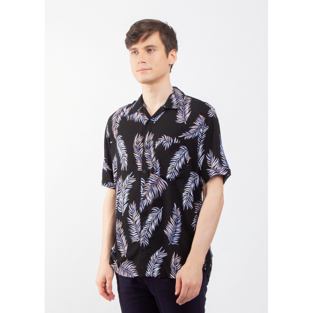 

Erigo Hawaii Lori Black