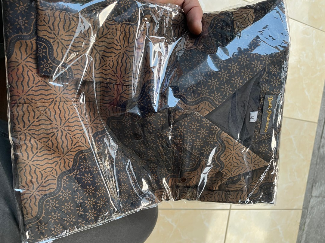 Paran Sogan Kemeja Batik Pria Lengan Panjang Slimfit Katun Printing Hem Baju Atasan Kantor Modern