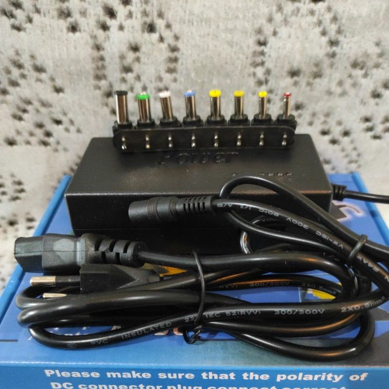 Adaptor Laptop Multi 12V-24V Universal