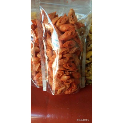 

Keripik kulit lumpia