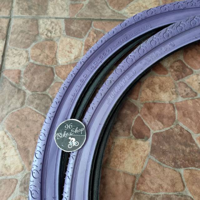 BAN LUAR UNITED OSHAKA 26 X 1.50 UNGU