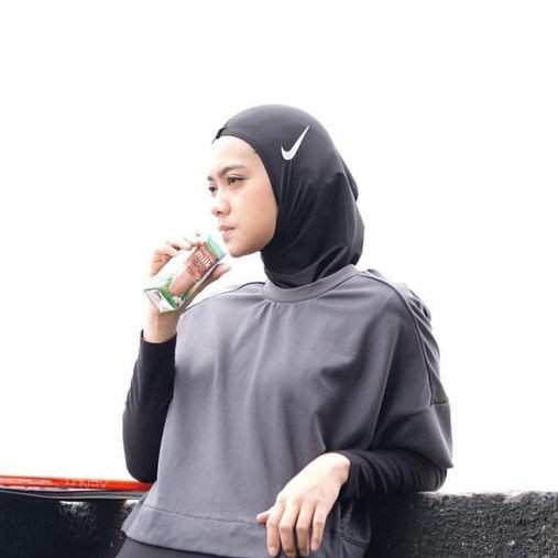 hijab jilbab sport olahraga n1ke kerudung muslim Putih Dan Hitam volly fitness zumba gym