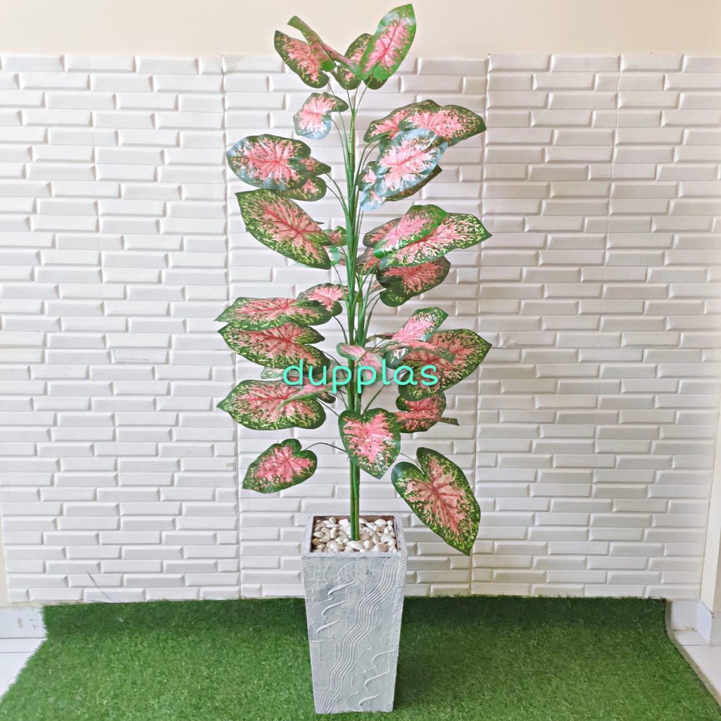 Pohon Daun Sri Rejeki Merah Dud Anjamani JUMBO Artificial Pot Kayu Vas Kotak Tanaman Hias Plastik