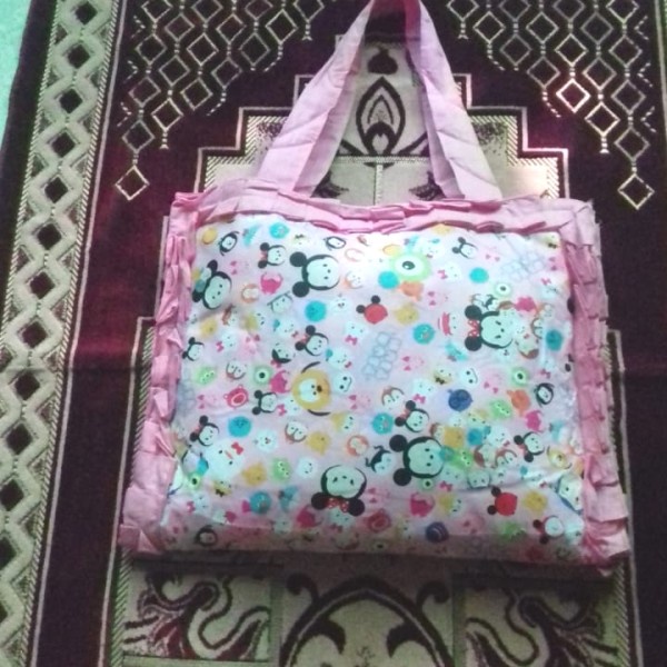 Mukena Anak Kecil Motif Disney Tsum - Tsum Pink Tas Sajadah Size XS Usia 2-3 tahun Terbaru 2022-4