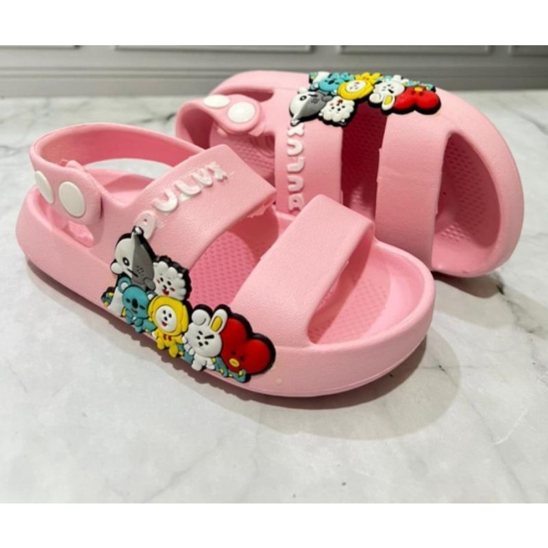 Sandal Anak Motif BTS Duluxe