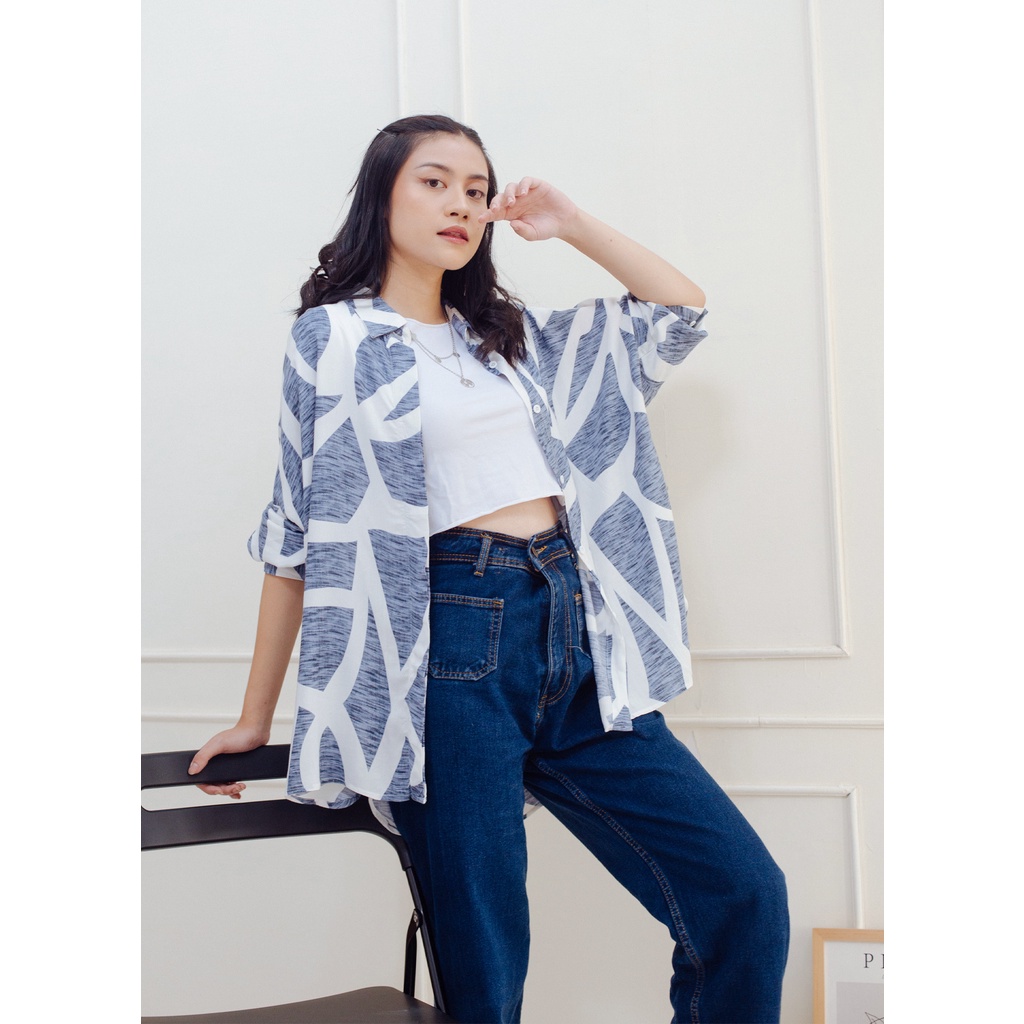 Ixora Malka Oversized Shirt - Kemeja Wanita Oversized Blouse Berkancing