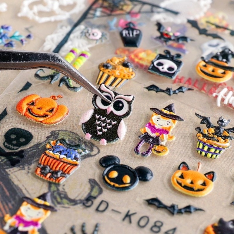 Stiker Kuku Motif Kartun Halloween 5D Untuk Nail Art