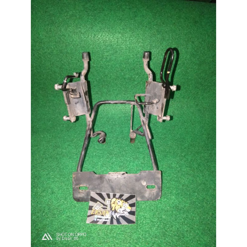 Breket lampu barong honda tiger revo 2010-2013 original