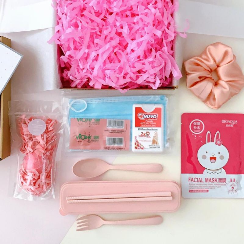 

Gift Box Pink B: Kado Ulang Tahun, Selamat, Terima kasih, Lagi mikirin kamu