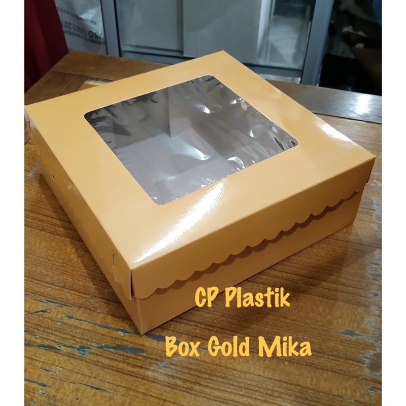 Box Nasi / Box Kue / Box Snack Kaca Gold /Box Gold Jendela Uk. 18x18 (isi 25 pcs)