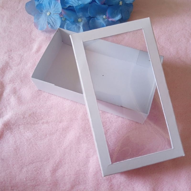 

box mika frame 27*17*4,5/paper box custom/dus serbaguna