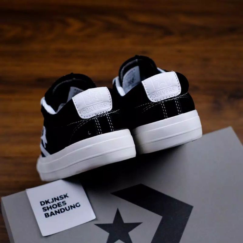 Converse Star Player Ox Suede Black White