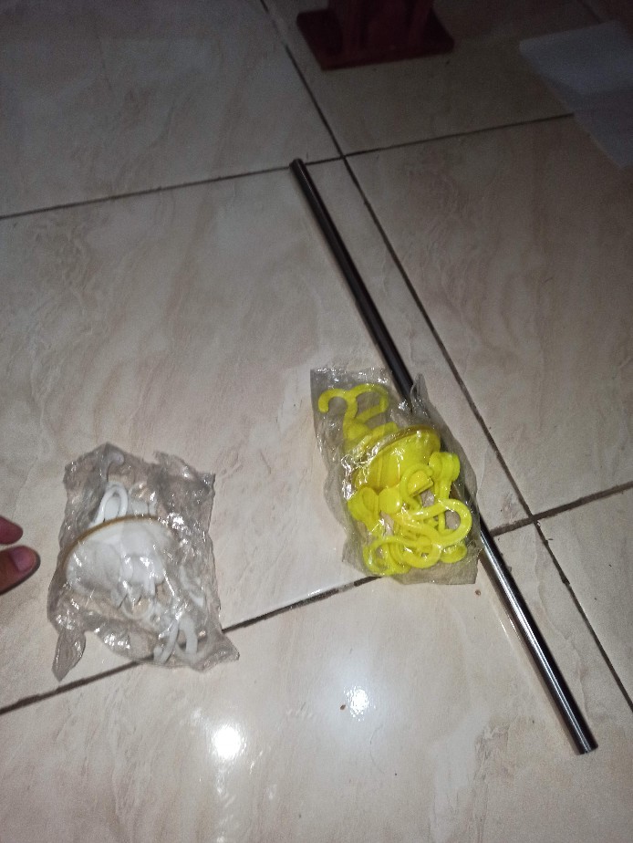 Rak Gantung Handuk Tempel Kamar Mandi 8 Hook Pengait