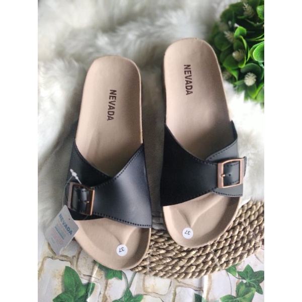 Sandal flet nevad terbaru/  puyuh gesper