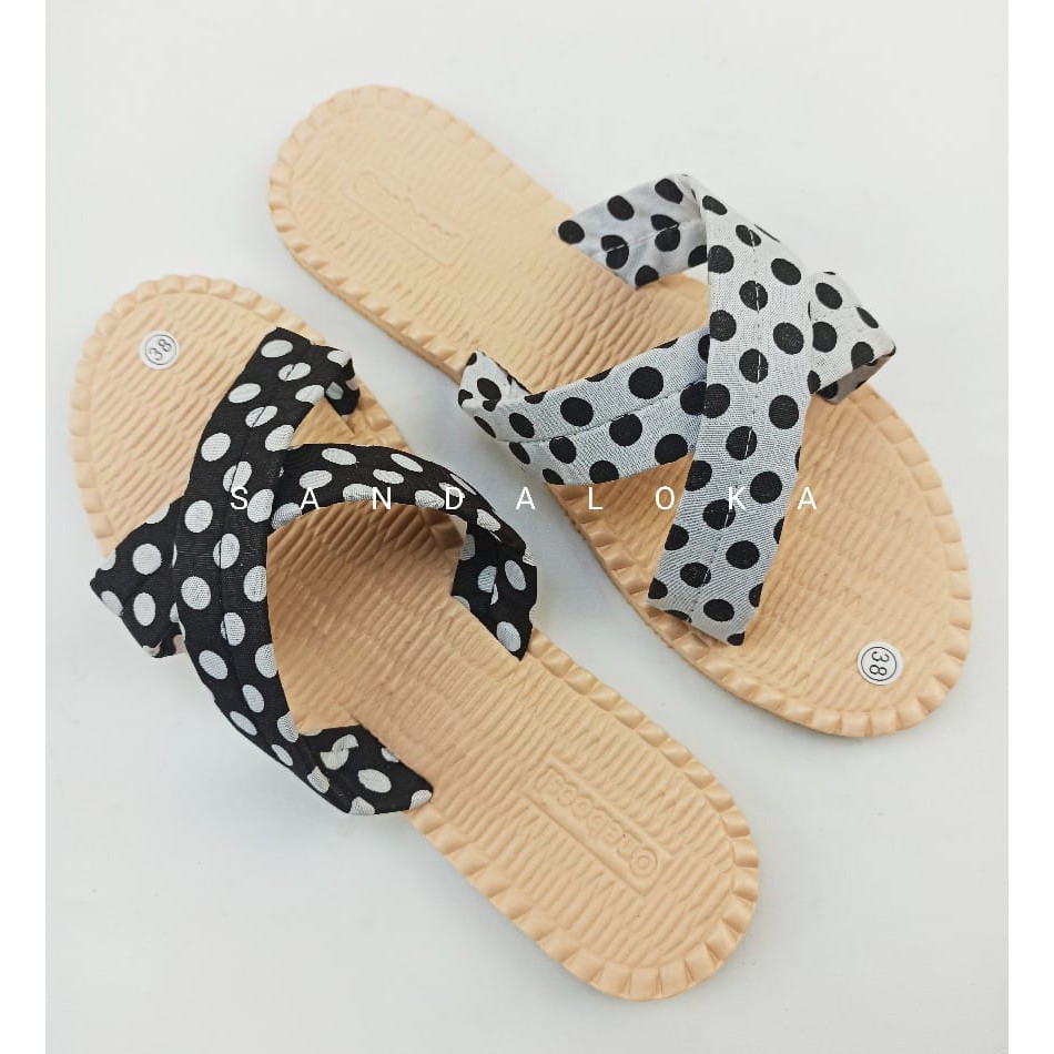 Sandal Wanita Motif Etnik  Polkadot Tali Silang