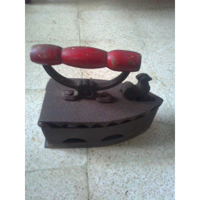 seterika arang jadul