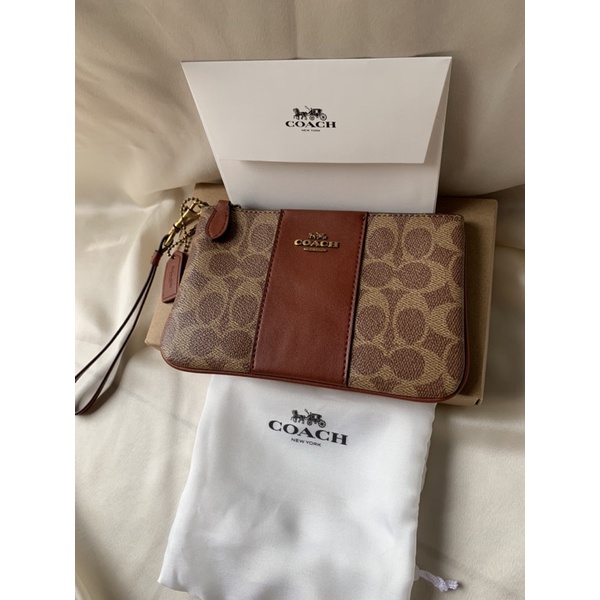 Small Wristlet In Colorblock Signature Canvas (Coach 32445)