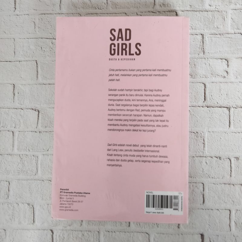 buku bekas sad girl by lang leav