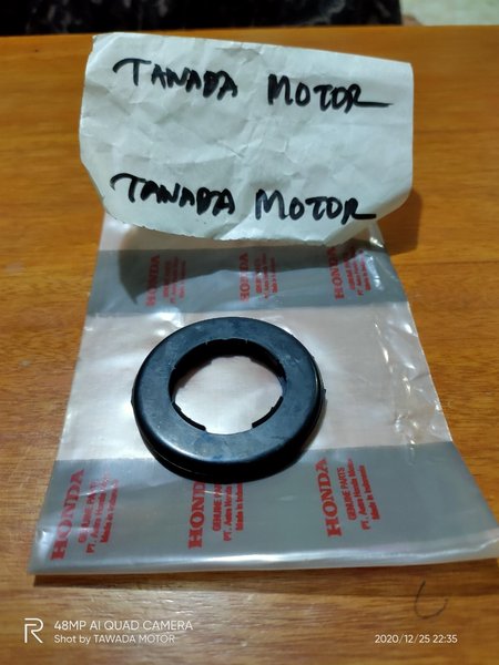 KARET TUTUP TANGKI HONDA VARIO125 LED K60R VARIO 150 K59J