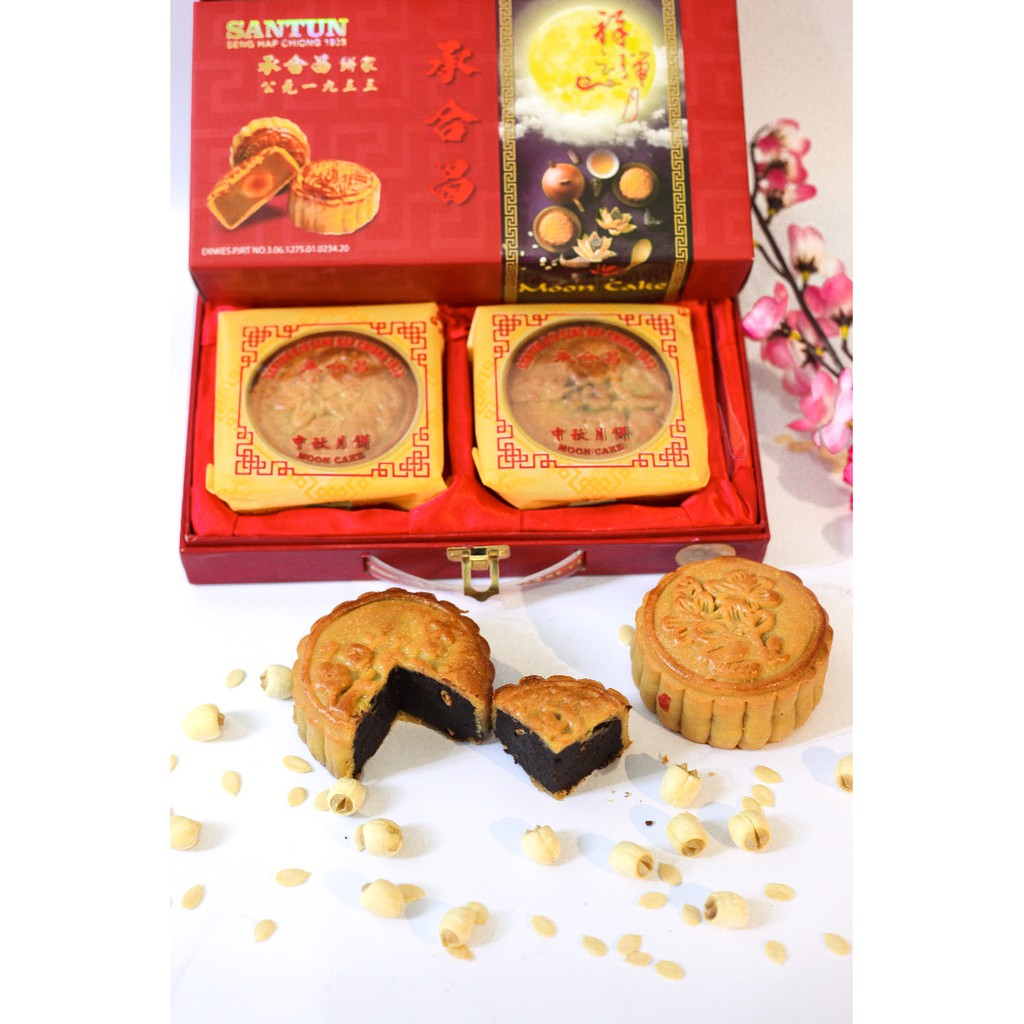 

MOON CAKE / KUE BULAN SANTUN FOOD (1933) TAUSA HITAM / 2 pcs / box