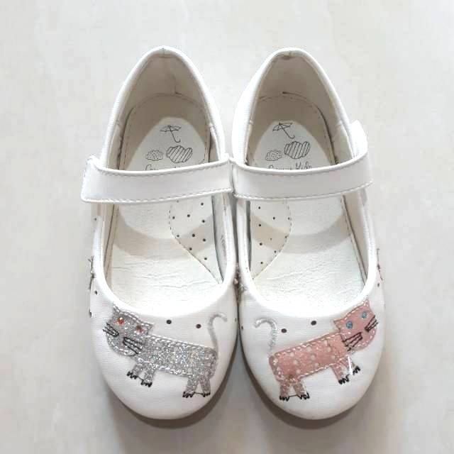 Avenue Kids Cat size 27