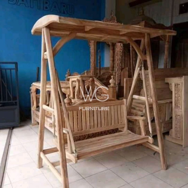 Ayunan Gantung Teras Taman Kayu Jati Mentahan