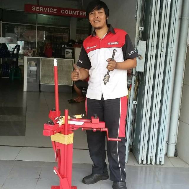 Tirechanger manual alat buka pasang ban