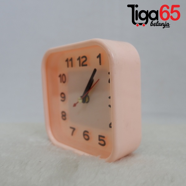 365 CLOCK #41214 (CY2103/2104) Jam Meja Jam Kecil Bentuk Lucu