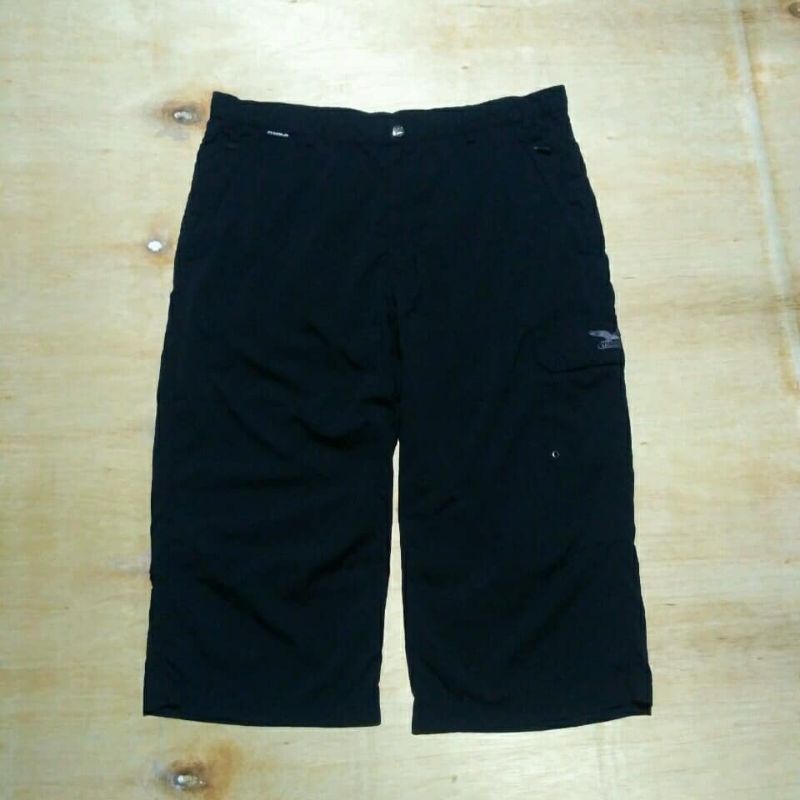 Celana pendek salewa