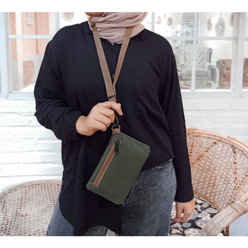 nomo hanging tas leher pria / tas gantung hp / dompet leher kartu / dompet hp pria wanita