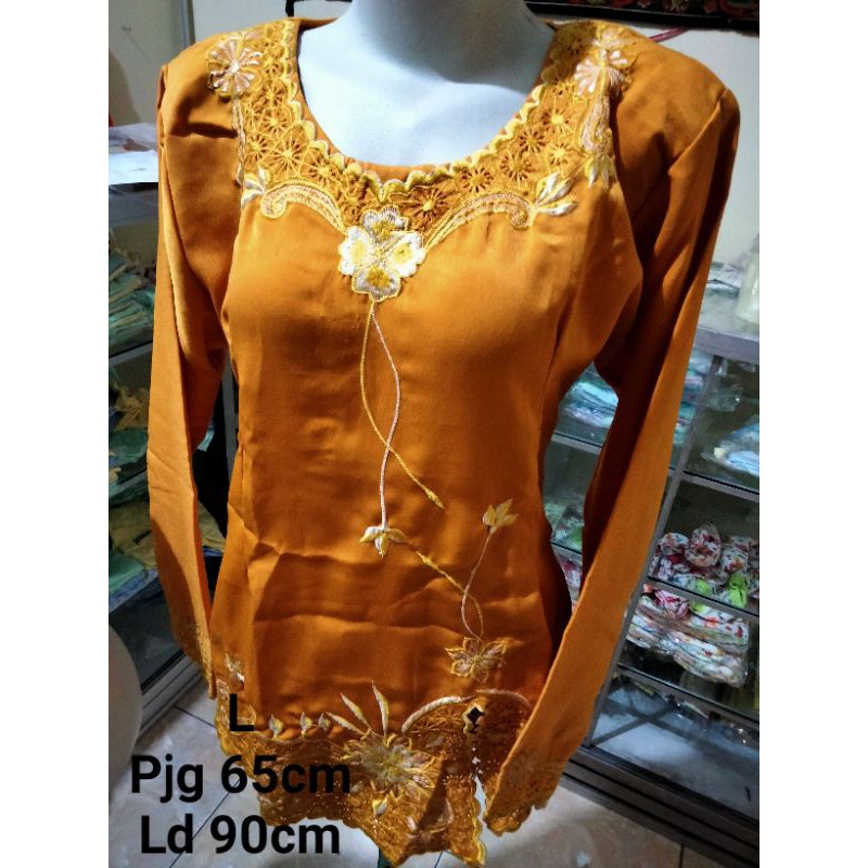 Atasan Kebaya