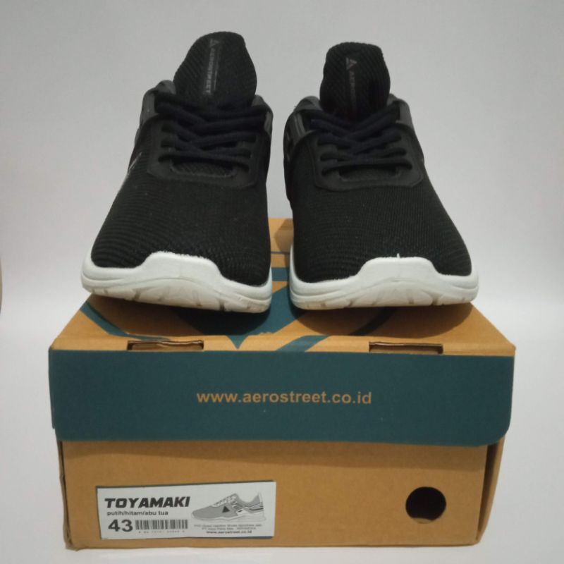 Sepatu AeroStreet Toyamaki