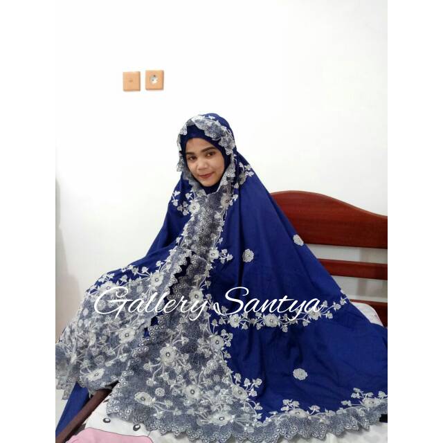 Mukena bordir bukittinggi maharani KD biru dongker kombinasi bordir silver