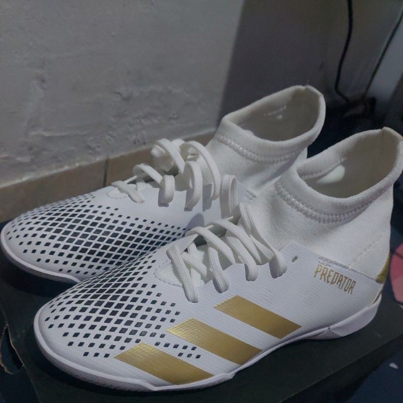 sepatu futsal adidas predator