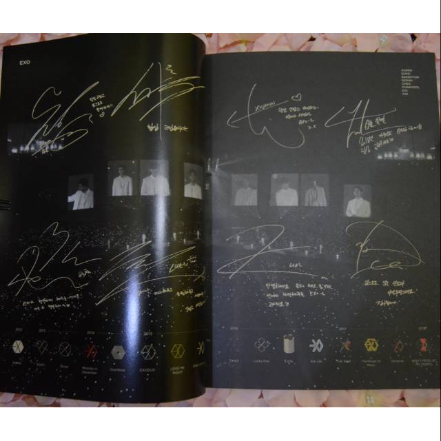 EXO BIG ISSUE MAGAZINE