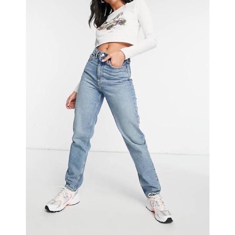 WEEKDAY MOM JEANS HIGHWAIST SIZE 31