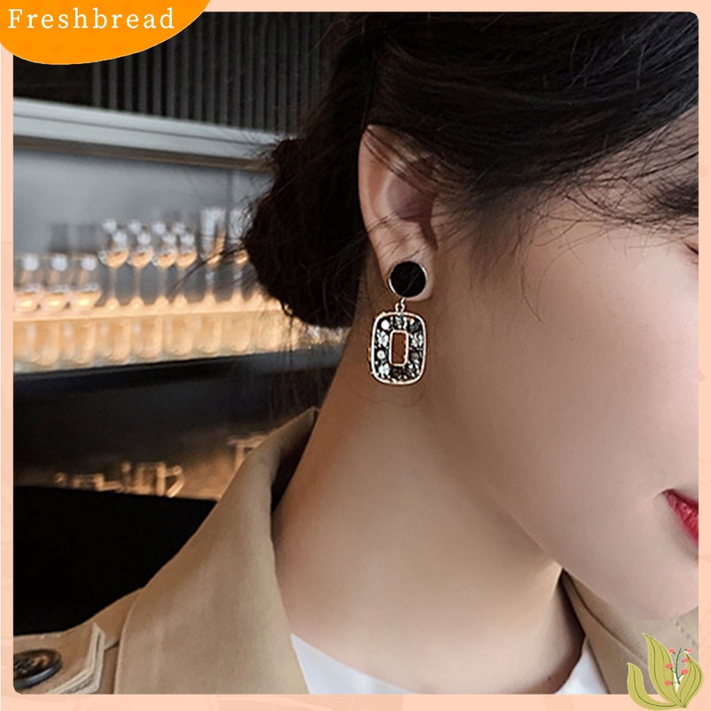 Terlaris 1 Pair Square Unique Drop Ear Stud Geometric-shaped Eye-catching Rhinestone Stud Earrings for Holiday