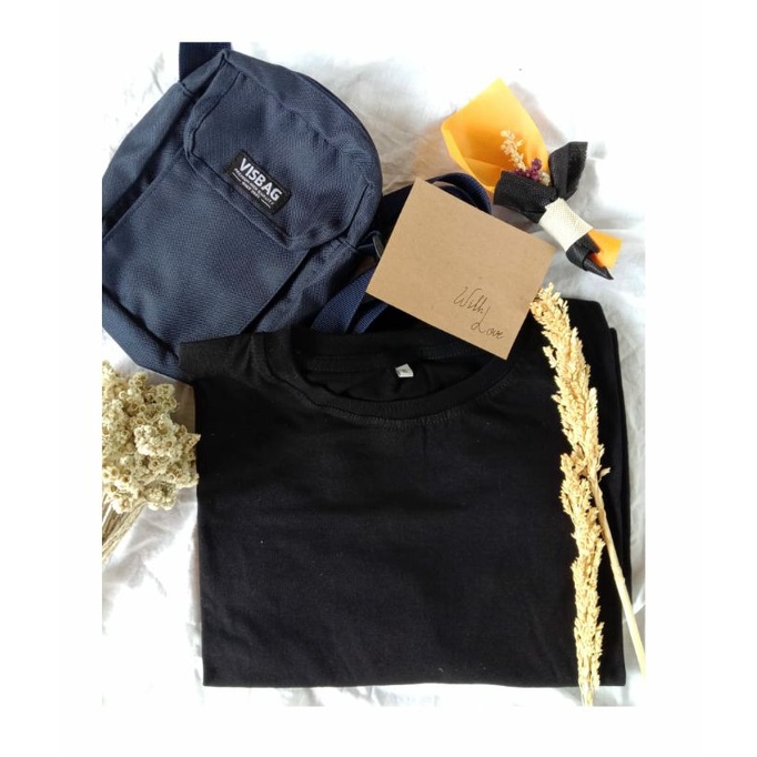 Hadiah Kado Cowok Tas Slingbag + Kaos Polos Hitam | Kado Wisuda | Kado Ultah Cowok | Hampers Cowok.