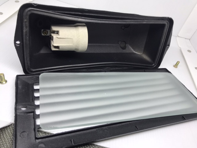 Lampu tangga atau dinding inbo