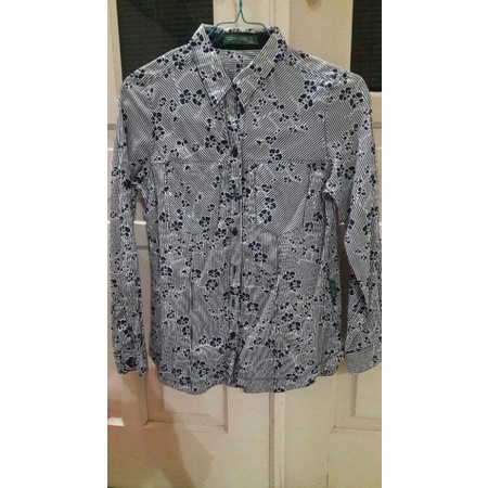 PRELOVED Kemeja Wanita POINT ONE