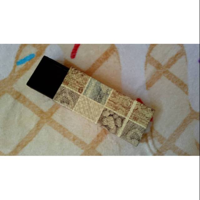 

Tempat pensil decoupage