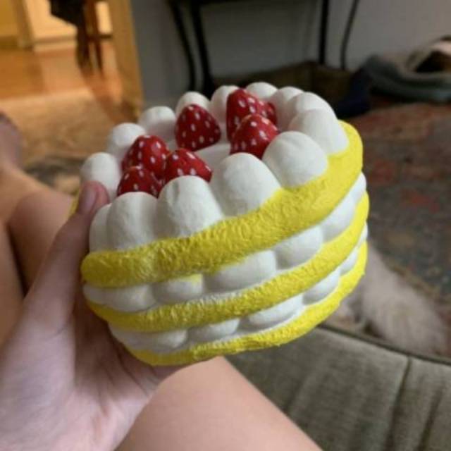 Eric Marshmallow Cake Jumbo squishy Kue Tart