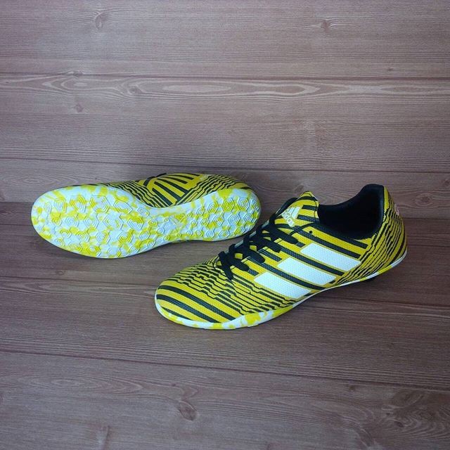 Futsal nemeziz shoes / sepatu olahraga / sepatu running / sneakers