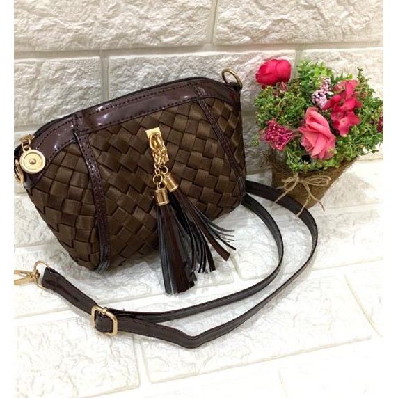 ד NEW  READY  CLUTCH WEBE 902 slempang wanita mini import tas kecil BATAM selempang wanita rumbay