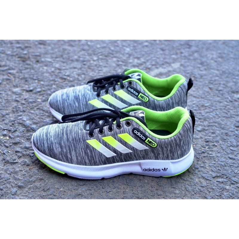 SEPATU SPORT SNEAKERS PRIA WANITA