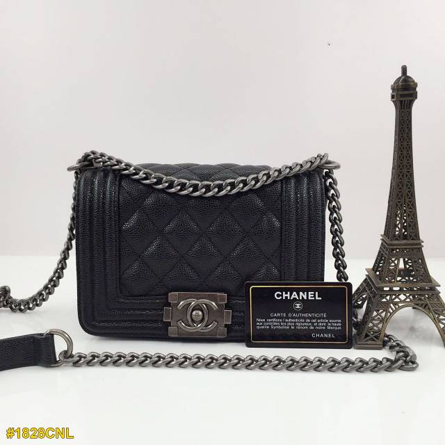 Tas Chanel leboy Mini Caviar