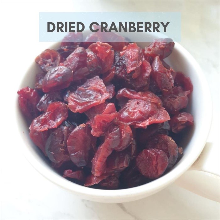 

Buah Kering - Dried Cranberry / Cranberries ( Buah Krenberi Kering ) - 1000 G